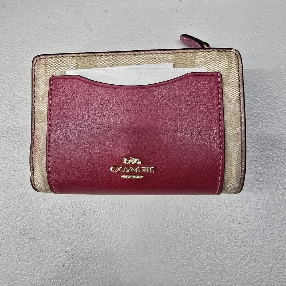 Valet COACH Wallet with various compartments
